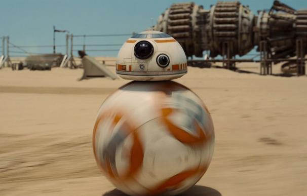 Star Wars 'El Despertar de la Fuerza': ¿Es BB-8 un droide femenino?