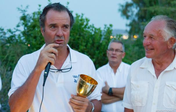 Joaquín Blanco recibe en Palamós la Finn Gold Cup 40 años después