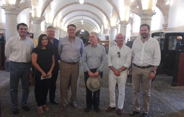 Álvaro Uribe destaca la Mezquita-Catedral como "inspiración para el encuentro de civilizaciones"