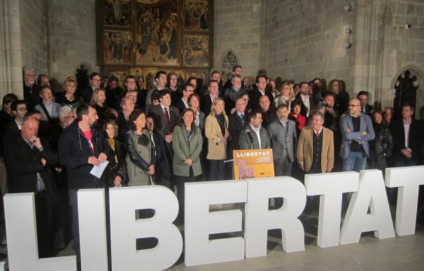 Municipios y entidades firman un manifiesto contra investigar a consistorios soberanistas