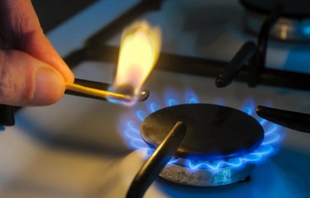 El precio del gas natural bajará en julio por primera vez en un año