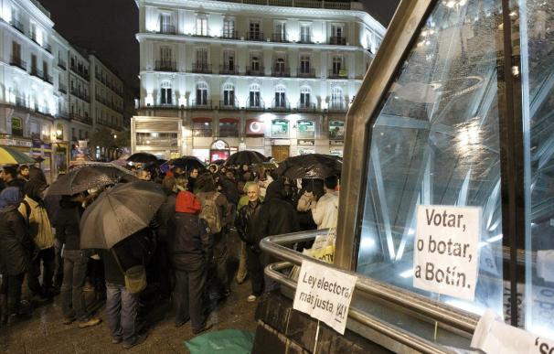 El Movimiento 15-M da inicio en la Puerta del Sol a su contracampaña electoral