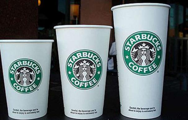 Encuentran bacterias fecales en las bebidas frías de Starbucks, Costa y Nero