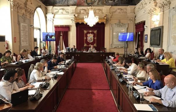 El Pleno de Málaga aprueba la apertura inmediata del parque de bomberos de Campanillas