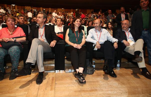 Zapatero dice que el PSOE "siempre" le gusta y que tiene que llegar a Moncloa "con la gente"