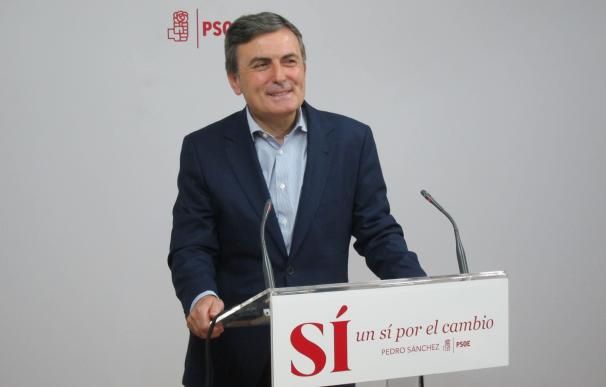 El PSOE pide la comparecencia de Montoro en el Congreso para explicar por qué no aprueba el techo de gasto