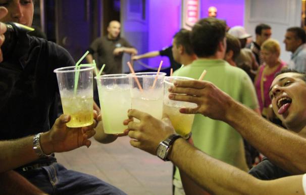 Uno de cada tres españoles quiere normas más severas frente al consumo de alcohol