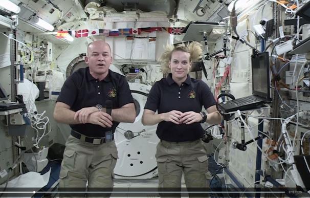 El espíritu olímpico llega a la ISS y sus tripulantes animan a los deportistas desde el espacio