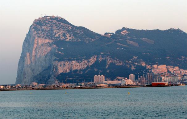 Gibraltar acusa al alcalde de Algeciras de no conocer la lucha contra el narcotráfico