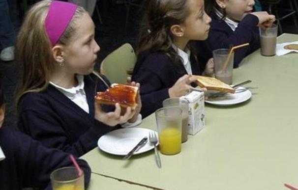 Los comedores escolares de Cantabria dan servicio este verano a 440 alumnos
