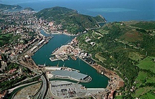 El puerto de Pasaia mantiene el descenso en sus tráficos de chatarra por el cierre de Arcelor Zumarraga