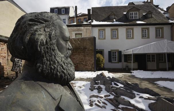 Una carta de Karl Marx vendida por 544.000 euros en una subasta en China
