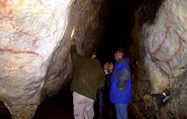 Hostelería critica a Cultura por no responder a su propuesta para la venta de entradas a las cuevas