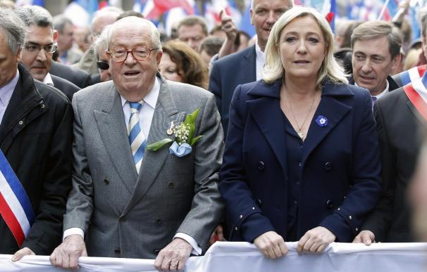 El FN obligado a desmarcarse de una nueva salida antisemita de Jean-Marie Le Pen