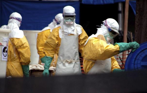 EE.UU. recibirá a una enfermera expuesta al ébola en Sierra Leona