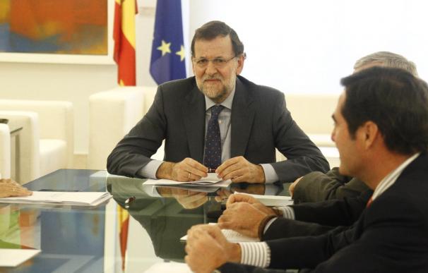Rajoy seguirá con las reformas para que España gane prosperidad y alerta ante "rectificaciones" y "ocurrencias"
