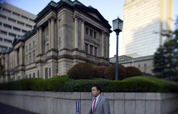 Japón espera a las urnas con su confianza empresarial en mínimos