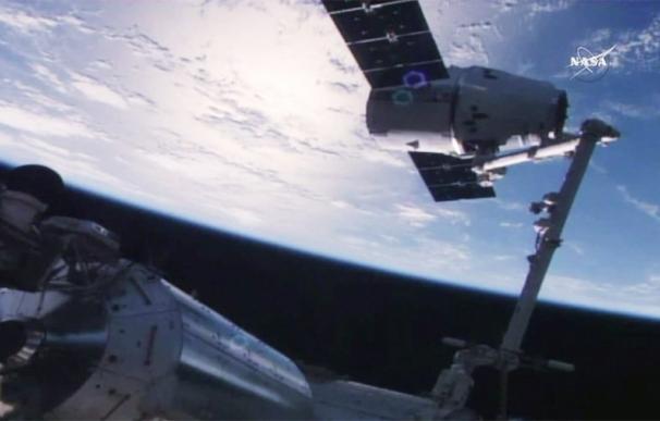 Tres astronautas viajan a la Estación Espacial Internacional para realizar trabajos de limpieza