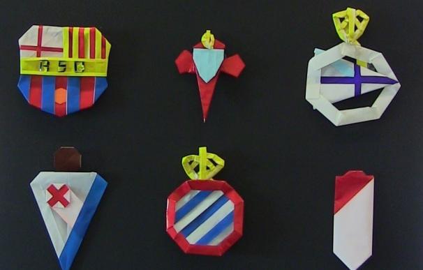 El Museo de Origami de Zaragoza exhibe los escudos de los equipos de fútbol de la Liga