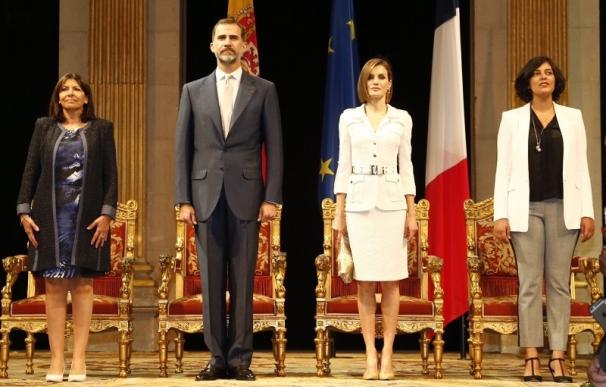 Francia ve en Felipe VI la "renovación" que esperaban los españoles