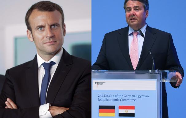 Emmanuel Macron, ministro de Finanzas francés, y Sigmar Gabriel, vicecanciller alemán