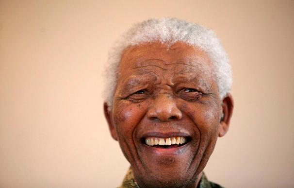 Mandela es dado de alta tras pasar más de dos semanas hospitalizado