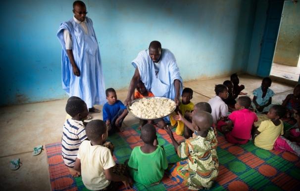 El PMA alerta de que la escasez de recursos pone en peligro las comidas escolares para 1,3 millones de niños en África
