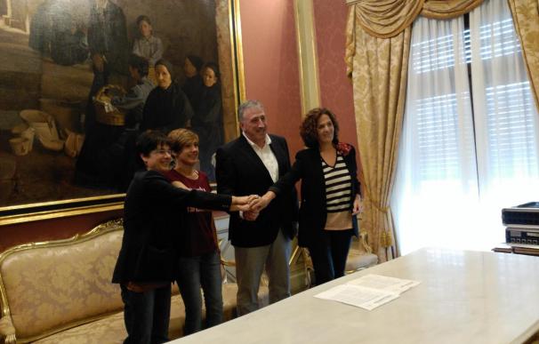 EH Bildu, Geroa Bai, Aranzadi e I-E rubrican el acuerdo para el nuevo gobierno de Pamplona, liderado por Joseba Asiron