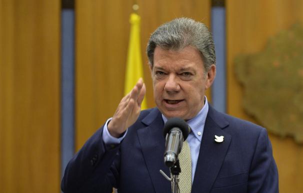 Santos advierte de que la orden es "arreciar la ofensiva militar" contra las FARC