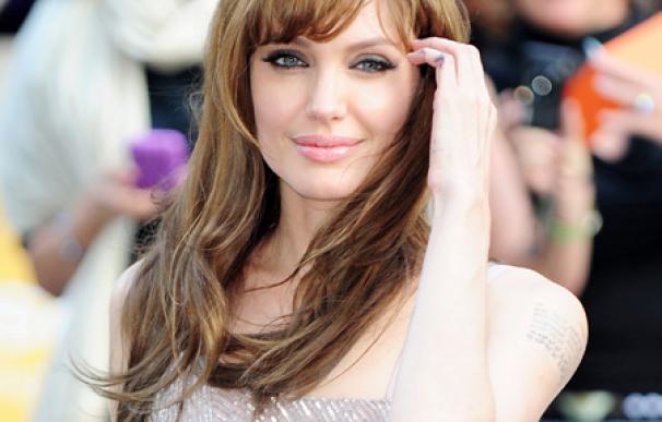 Angelina Jolie quiere aprender francés