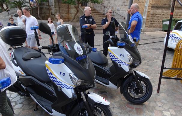 Cooltra equipa la Policía Local de Sóller con tres motos Yamaha Xmax de 400cc