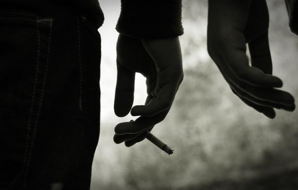 Tres tabacaleras, condenadas a pagar 13.600 millones de euros en daños a fumadores de Quebec