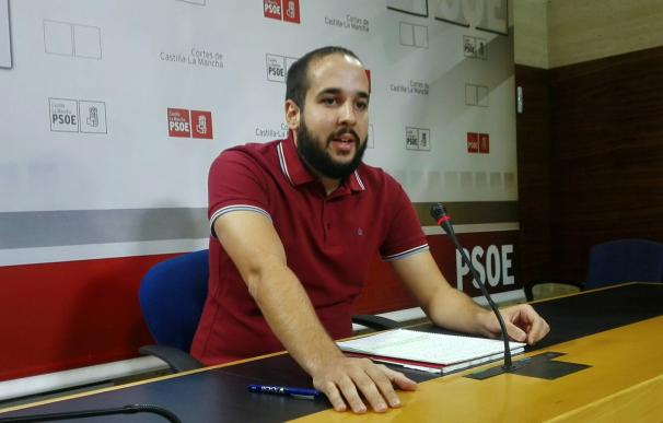 PSOE C-LM lamenta que el PP quiera "ponerse la camiseta" de la educación pública y dice que le queda "demasiado grande"
