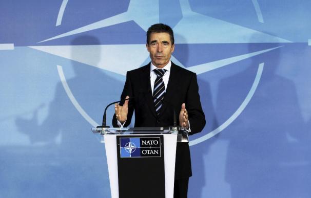 La OTAN advierte a Asad de una reacción internacional si usa armas químicas