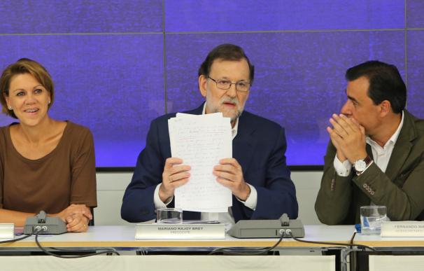 Dirigentes del PP ven cerca la investidura de Rajoy e instan al PSOE a abandonar su "egoísmo"