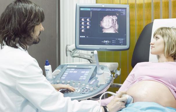 Crean una 'app' que permite a las embarazadas ver a su futuro bebé en 3D, 4D y Full HD