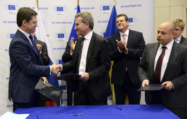 Rusia, Ucrania y la UE cierran un acuerdo temporal que garantiza el gas este invierno