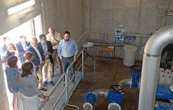Ceniceros inaugura el depósito de agua de Navarrete, "una infraestructura básica"