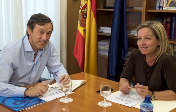 El PP se reúne con Coalición Canaria para conseguir sumar 170 síes a Rajoy