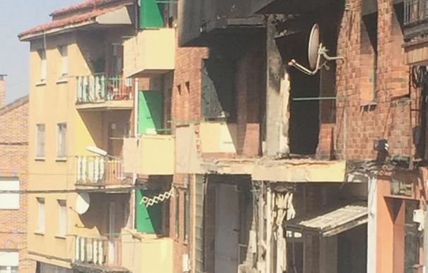 Una fallecida, un herido grave y seis heridos en la explosión en una vivienda en Segovia y posterior incendio