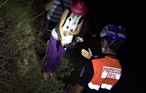 Rescatan a un grupo de 45 senderistas que se habían extraviado en el río Higuerón de Frigiliana (Málaga)