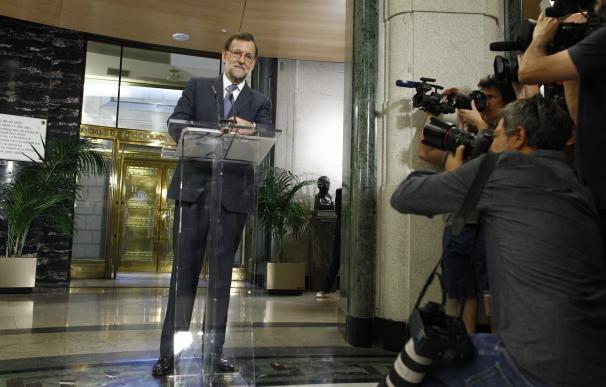 Rajoy dice que no firmó el acuerdo con Rivera para no incurrir en la escenografía que criticó a Sánchez