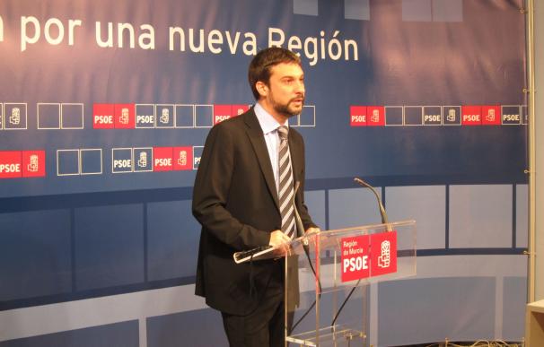 López (PSOE): "Rajoy lleva cinco años gobernando en funciones en la Región de Murcia"