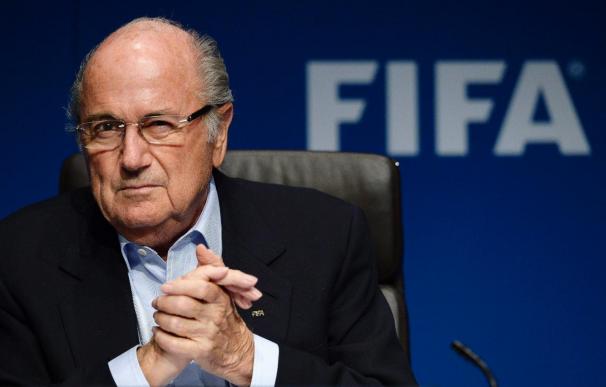 Blatter considera que "un gran club como el Barcelona debe ser un ejemplo en el mundo"