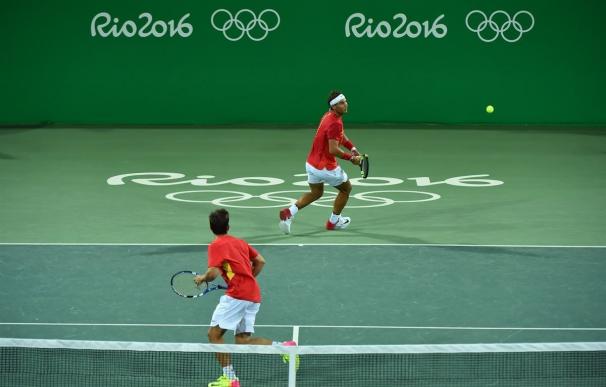 Nadal y López rozan la medalla tras arrasar a Marach y Peya