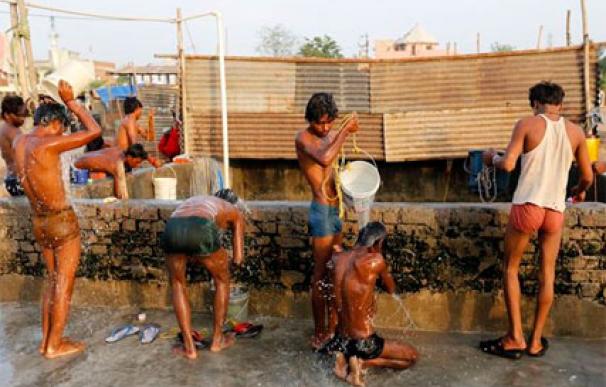 La ola de calor en la India ha provocado la muerte de más de 800 personas.