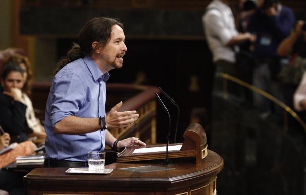 Pablo Iglesias carga duramente contra Rajoy y exige a Sánchez que intente un gobierno alternativo