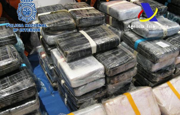 Incautados 160 kilos de cocaína oculta entre un cargamento de cacao en el puerto de Valencia