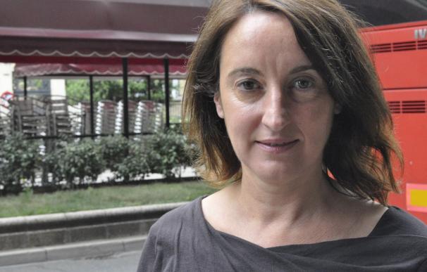 Ángela Labordeta presenta su novela 'Tacones y muñecas' en Altafulla (Tarragona)