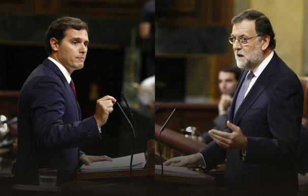 Rajoy pide a Rivera que ayude a convencer a Sánchez porque "la cosa no está fácil"